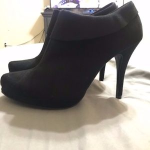 👠BUNDLE SALE👠Suede Booties